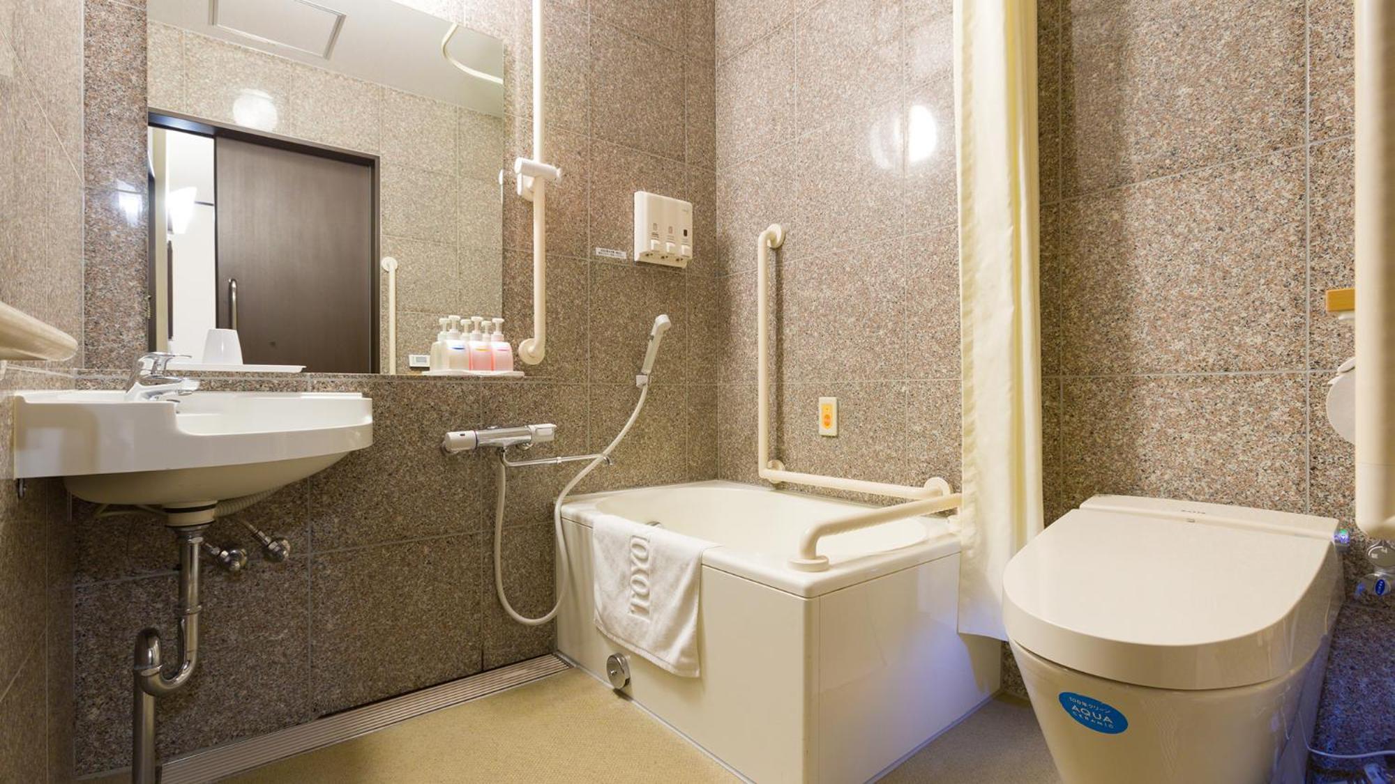 Toyoko Inn Tsu Eki Nishi Guchi Exteriör bild