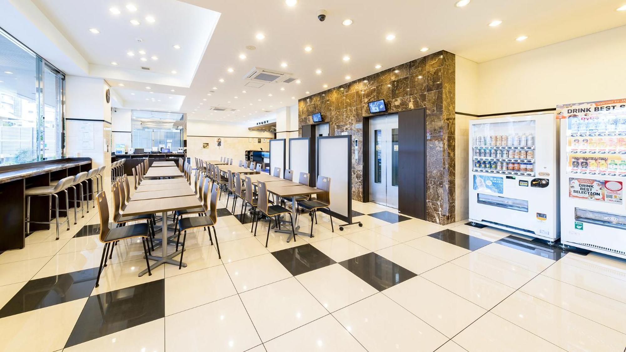 Toyoko Inn Tsu Eki Nishi Guchi Exteriör bild